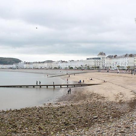 Central Llandudno, Private Parking Near To Beach, Pier & Shops Экстерьер фото