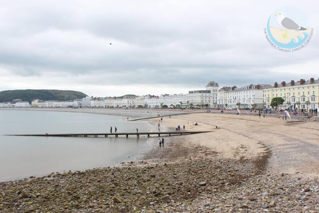 Central Llandudno, Private Parking Near To Beach, Pier & Shops Экстерьер фото